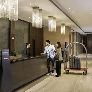 Radisson Gurugram Udyog Vihar Otel