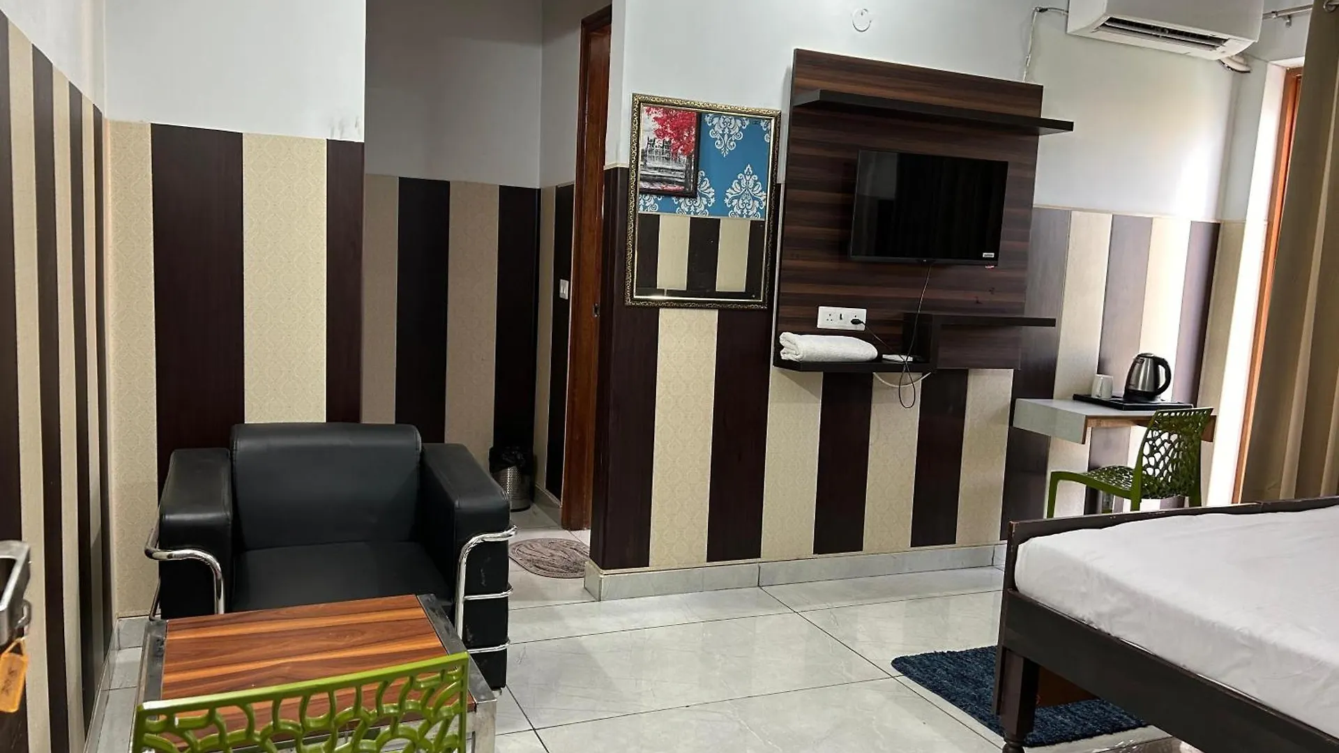 Tanvi Premium Residency-Close To Artemis, Medanta & Fortis Gurgaon