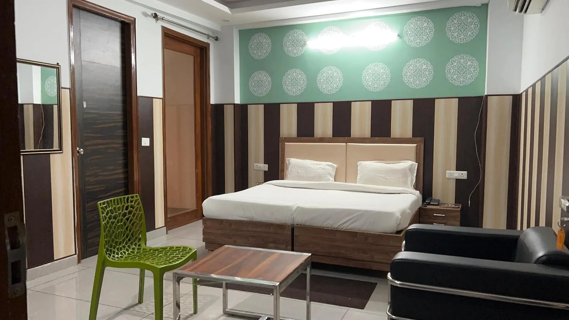 Tanvi Premium Residency-Close To Artemis, Medanta & Fortis Gurgaon
